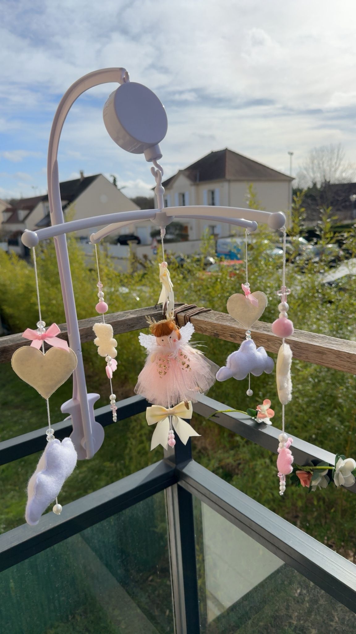 Mobile Musical Bébé – Inspiration Ange Beige